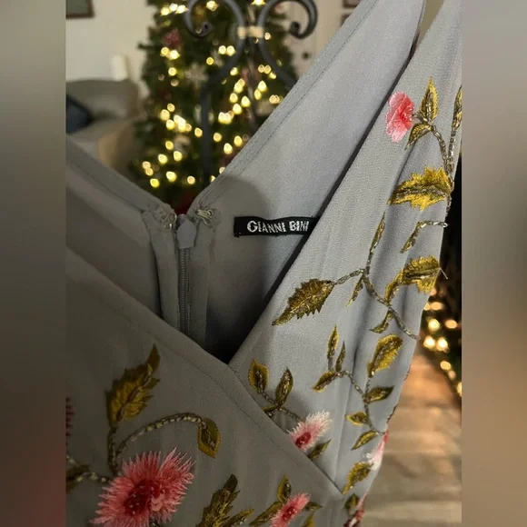 Gino Bini spaghetti strap dress with floral appliqué - Picture 3 of 4